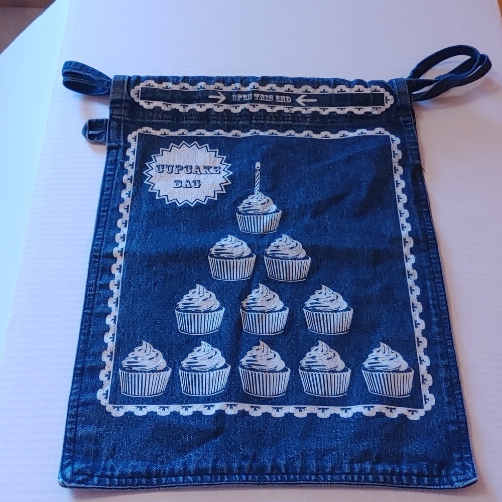 💚Zara Cupcake Bag